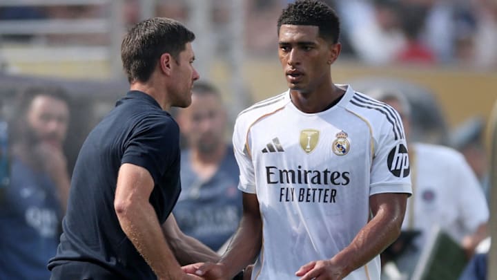 Real Madrid CF midfielder Jude Bellingham shakes hands with coach Xabi Alonso during the 2025 FIFA Club World Cup Real Madrid CF midfielder Jude Bellingham shakes hands with coach Xabi Alonso during the 2025 FIFA Club World Cup