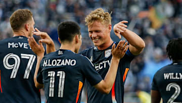 Jeppe Tverskov (right) and Chucky Lozano helped San Diego FC to a 5–0 win over FC Dallas on Matchday 11 