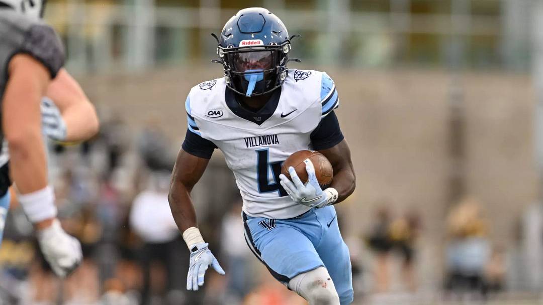 Villanova running back Ja'briel Mace (4) Villanova running back Ja'briel Mace (4)