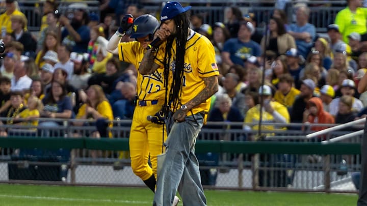 Travie McCoy entertains the fans during a surprise appearance during the Savannah Bananas game against the Texas Tailgaters Saturday, Aug. 30, 2025 at PNC Park in Pittsburgh, Pa.