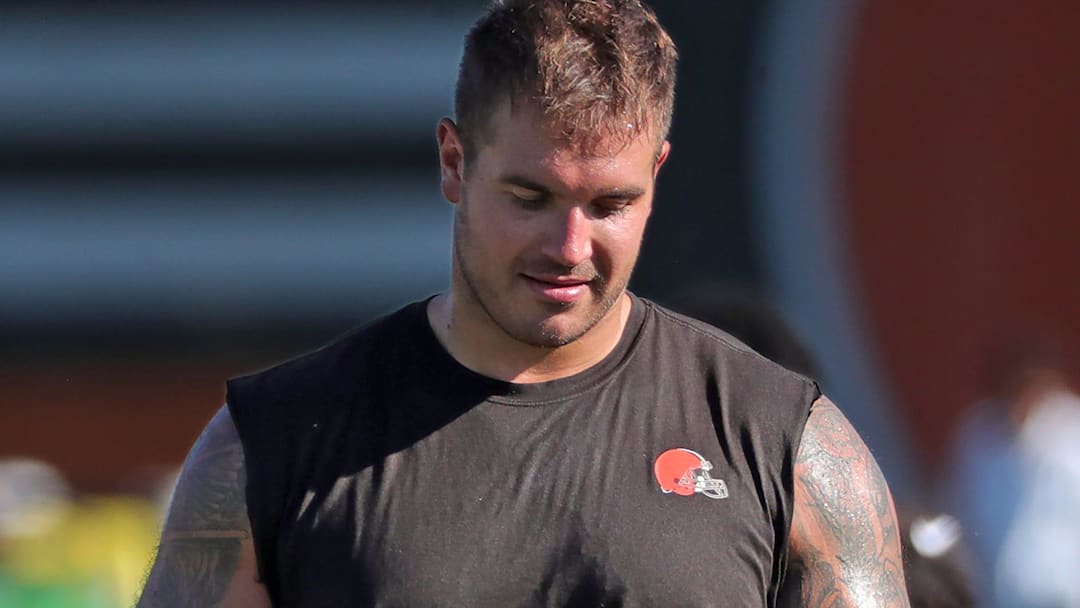 Cleveland Browns offensive tackle Jack Conklin (78) heads inside after NFL training camp practice at the Cleveland Browns training facility, Wednesday, July 23, 2025, in Berea, Ohio.