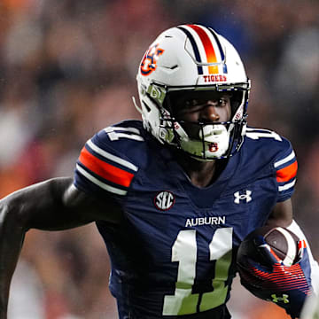 Auburn Wide Receiver Malcolm Simmons (11) during the game between the Auburn Tigers and the New Mexico Lobos 