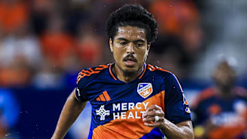 Evander continued his top form with a stellar goal.