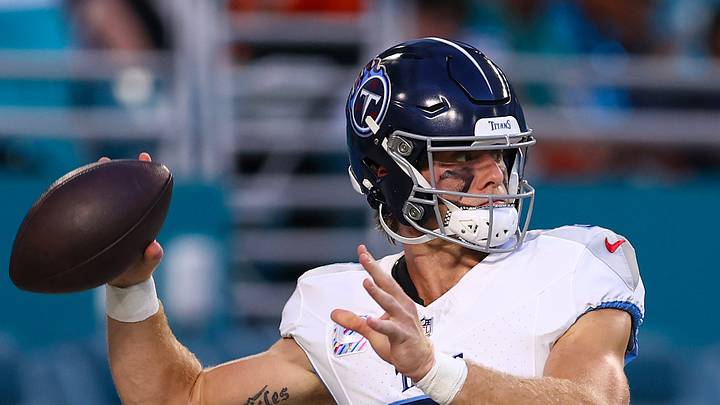 Tennessee Titans v Miami Dolphins