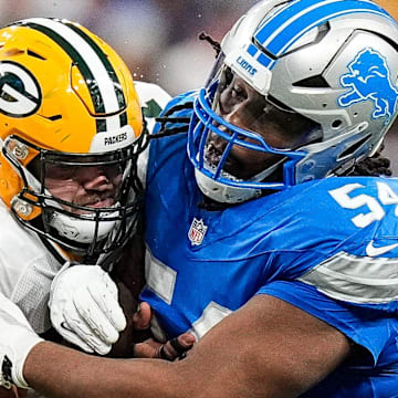 Detroit Lions defensive tackle Alim McNeill (54).