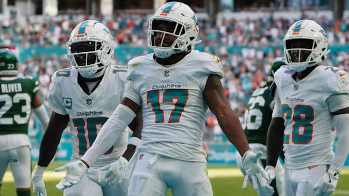 Oblivious Jaylen Waddle made the Dolphins victory more exciting in week 14
