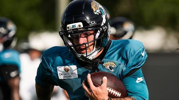 Jacksonville Jaguars Wide Receiver Parker Washington (11) runs the ball during the Jacksonville Jaguars 14th session of NFL Training Camp at the Miller Electric Center in Jacksonville, Fla., Monday, August 17, 2026.    [Doug Engle/Florida Times-Union]