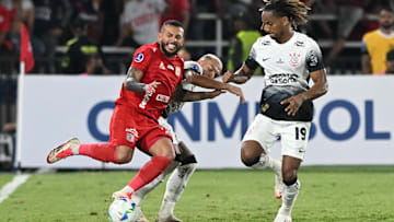 Carrillo entrou no segundo tempo e participou do gol