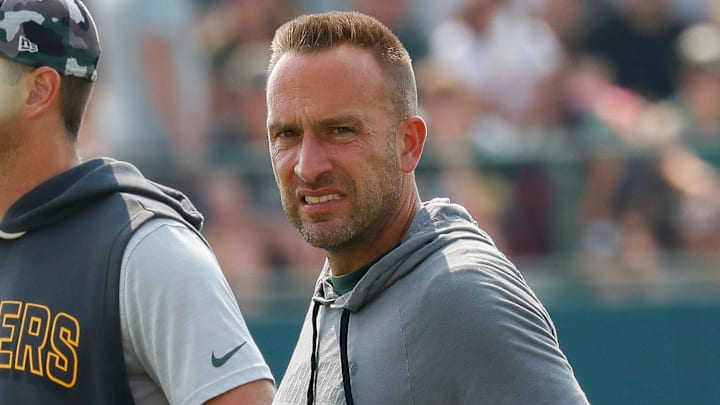Green Bay Packers defensive coordinator Jeff Hafley surveys practice on Wednesday, August 6, 2025, at Ray Nitschke Field in Ashwaubenon, Wis. 
Tork Mason/USA TODAY NETWORK-Wisconsin