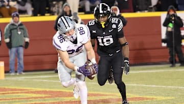 Nov 30, 2024; Ames, Iowa, USA; Kansas State Wildcats tight end Garrett Oakley (86) catches a touch down against the Iowa State Cyclones in the third quarter at Jack Trice Stadium. Mandatory Credit: Reese Strickland-Imagn Images