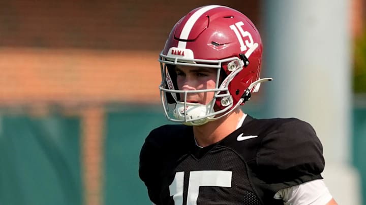 Alabama quarterback Ty Simpson