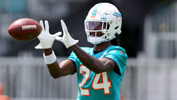 Miami Dolphins CB Cam Smith