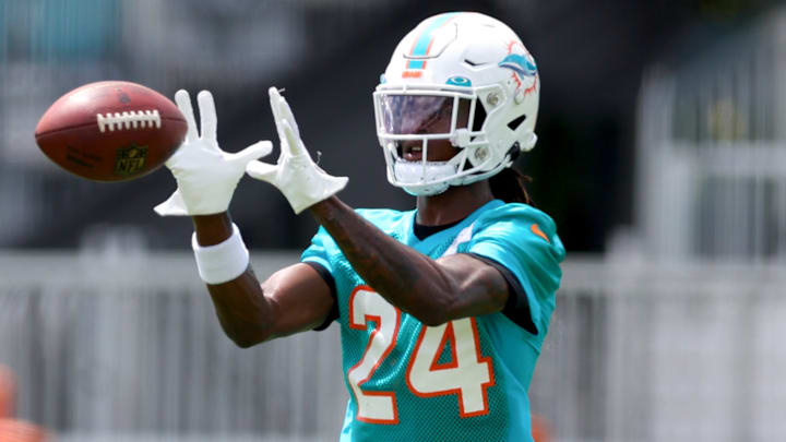 Miami Dolphins CB Cam Smith