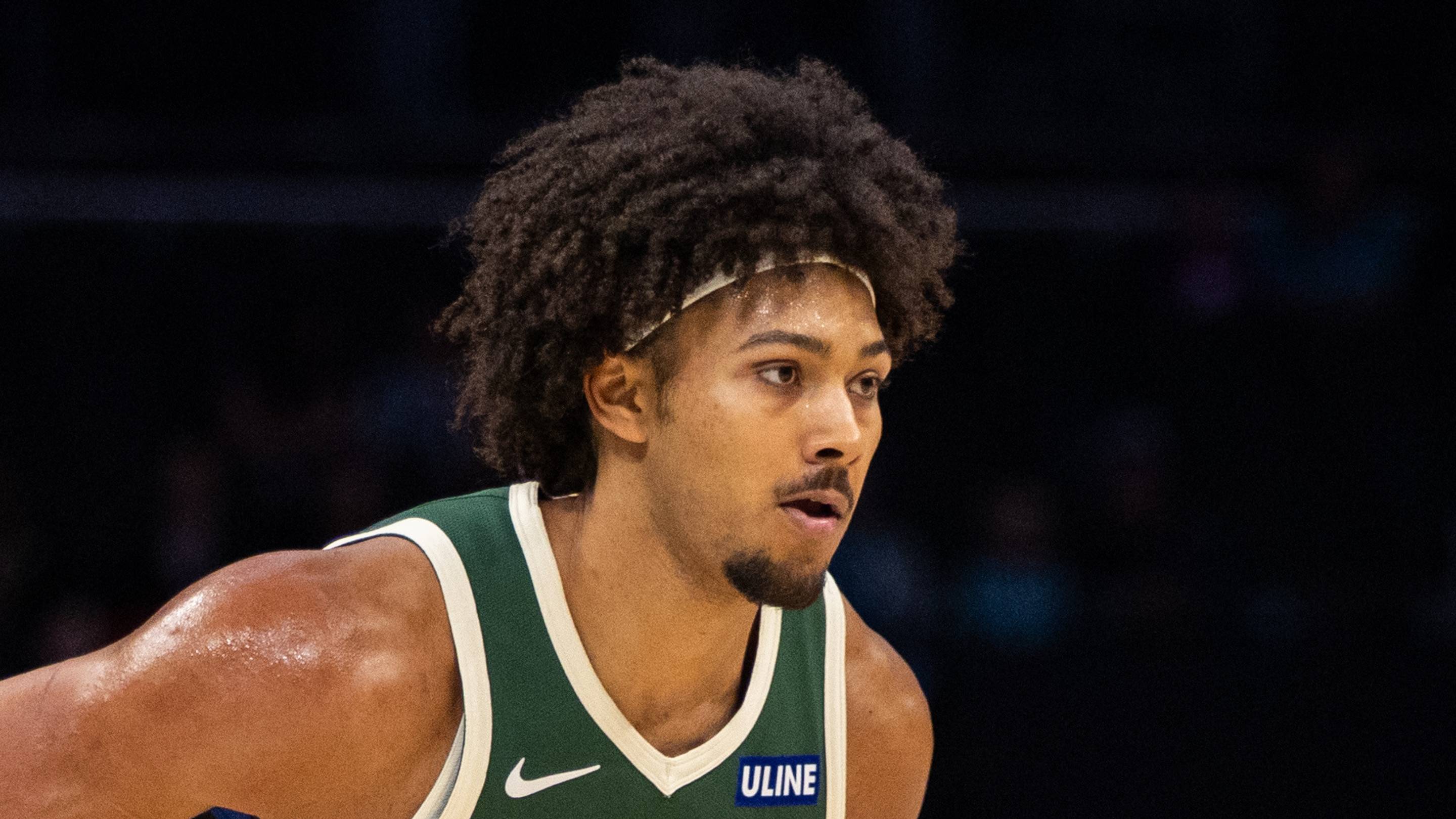 Bucks justifiably held Lakers feet to the fire in Jericho Sims trade talks