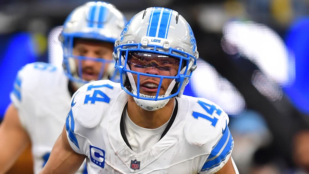 Detroit Lions wide receiver Amon-Ra St. Brown (14).