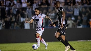 Matheuzinho perdeu espaço no Vitória