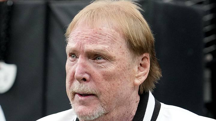 Tennessee Titans v Las Vegas Raiders