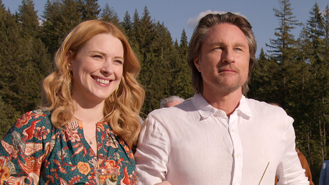 Virgin River. (L to R) Alexandra Breckenridge as Mel Monroe, Martin Henderson as Jack Sheridan, Zibby Allen as Brie Sheridan in episode 608 of Virgin River. 