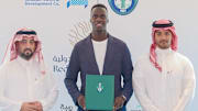 Saudi Arabia's Al-Ahli signs goalkeeper Mendy