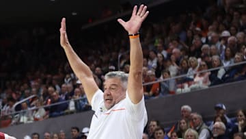 Auburn head basketball coach Bruce Pearl is once again being linked to the Indiana job amidst Mike Woodson rumors