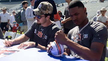 Deuce Knight urged Hugh Freeze to give Jackson Arnold the ball in a key spot during Auburn's win over Baylor