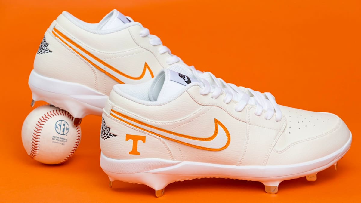 air force one baseball cleats