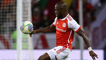 Valencia será titular do Inter no Ceará