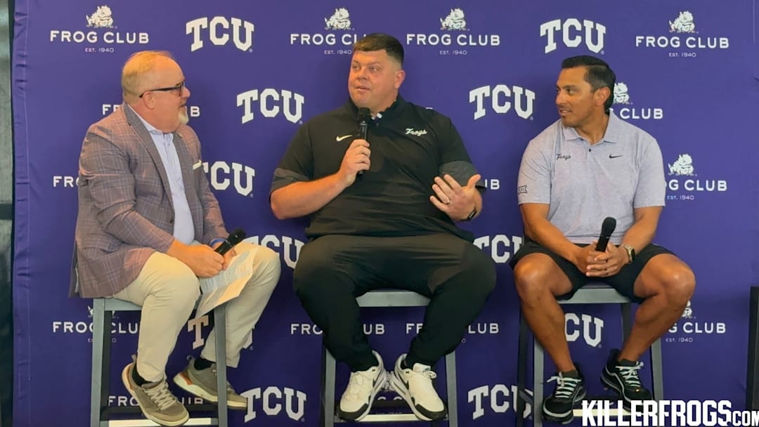 Brian Estridge, Gordon Sammis (OC), and Andy Avalos (DC) participate in a Frog Club event, discussing the upcoming season and key storylines surrounding the Horned Frogs. Brian Estridge, Gordon Sammis (OC), and Andy Avalos (DC) participate in a Frog Club event, discussing the upcoming season and key storylines surrounding the Horned Frogs.