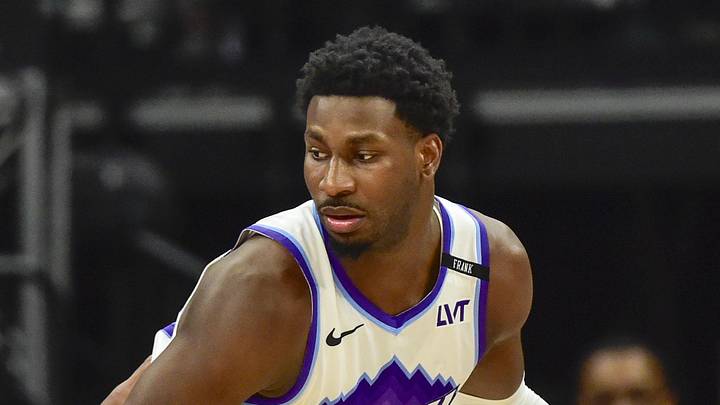 Feb 11, 2026; Salt Lake City, Utah, USA; Utah Jazz forward Jaren Jackson Jr. (20) plans his next move around Sacramento Kings guard/forward DeMar DeRozan (10) during the first half at Delta Center. Mandatory Credit: Peter Creveling-Imagn Images