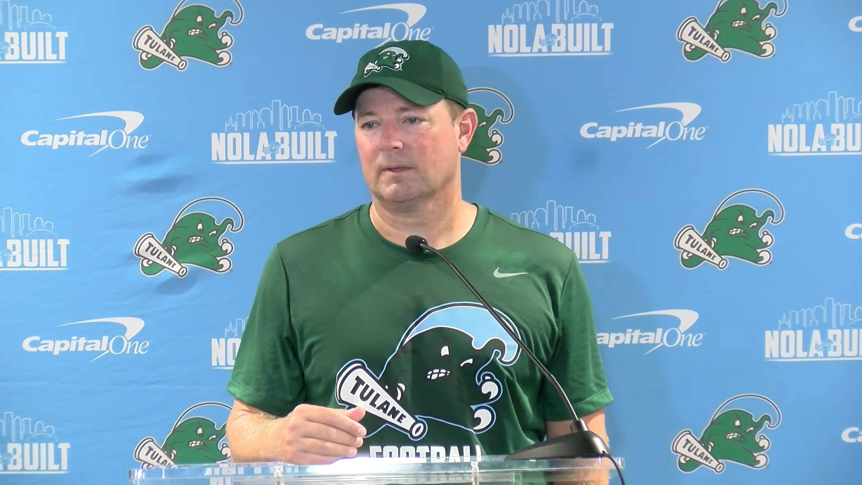 Hall Prepares for Kansas State, Speaks to Injury Concern