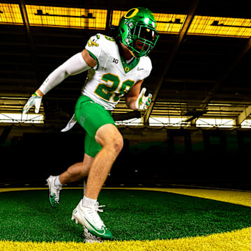 Oregon Duck Football's uniform combination for game vs. Oregon State Beavers released September 11th, 2024. Credit: @oregonfootball on "X"