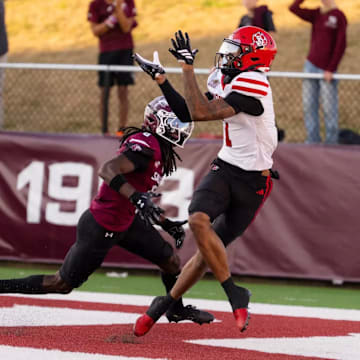 South Dakota wide receiver Larenzo Fenner (1)