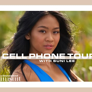 Suni Lee cell phone tour