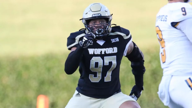 Wofford defensive lineman Chuck Smith