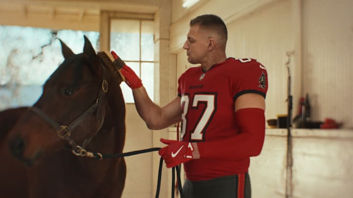 Rob Gronkowski and NFL tight ends partner with Novartis in early prostate cancer detection commercial.