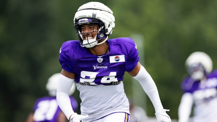 Vikings safety Camryn Bynum at team practice