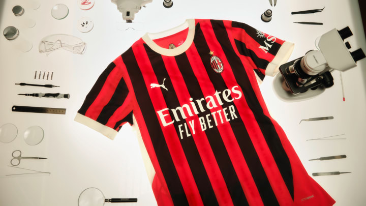 PUMA unveiled AC Milan's new kits.