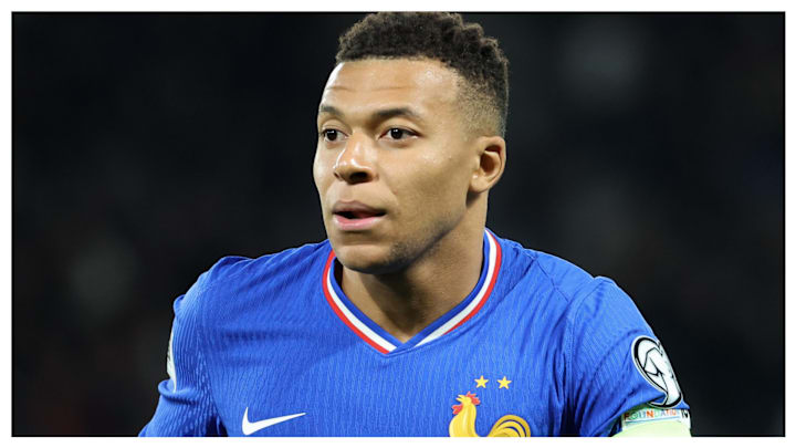 Kylian Mbappé has been praised by his manager, Didier Deschamps