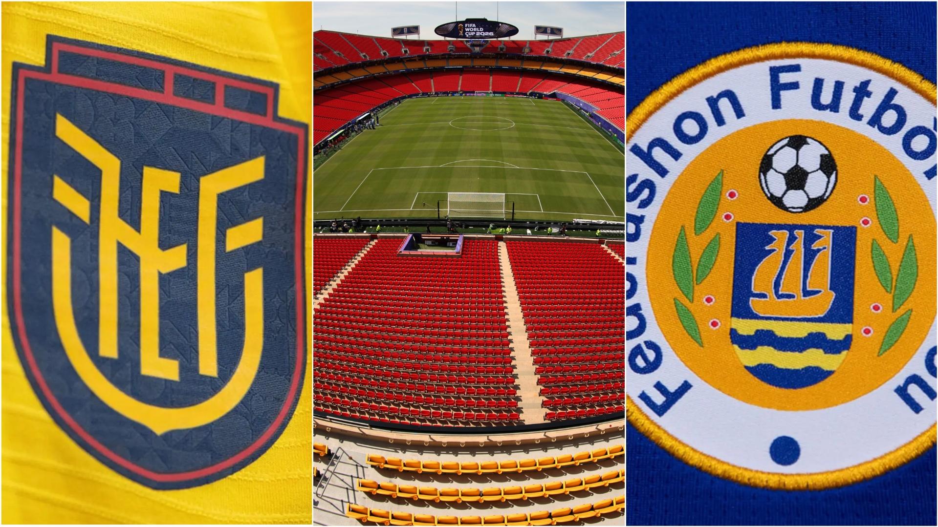 ตราสัญลักษณ์ของเอกวาดอร์และกูราเซาทั้งสองข้างของภาพทั่วไปของสนาม Arrowhead Stadium