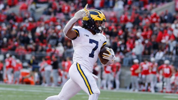 Michigan places No. 10 in college football's playoff rankings for 2024