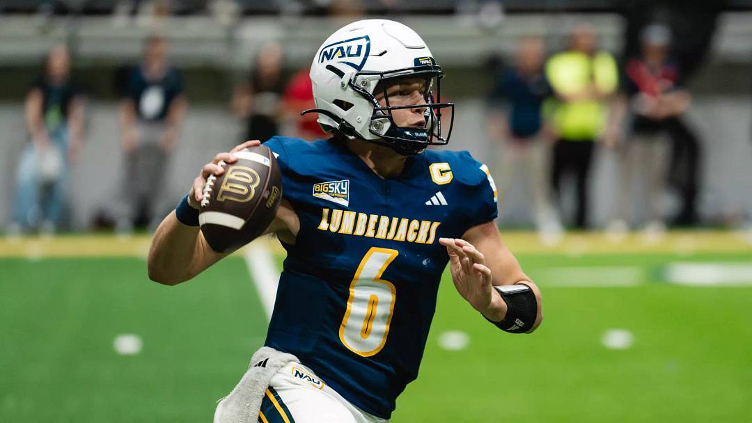 Northern Arizona quarterback Ty Pennington (6)