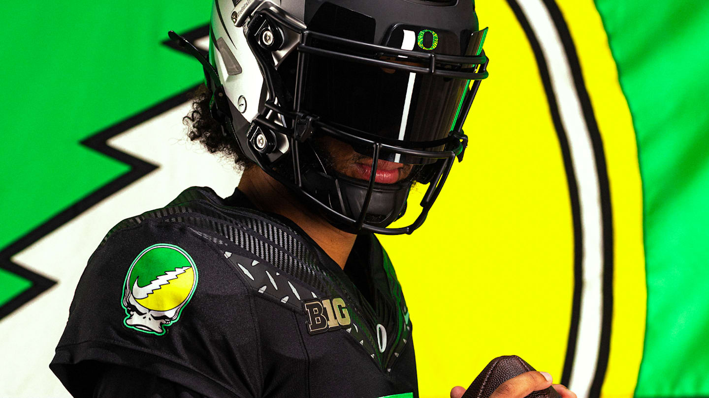 Nike, Grateful Dead, Oregon Launch 'Grateful Ducks' Cultural Collaboration