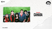 Les supporters du Canada s'adressent à leur équipe.