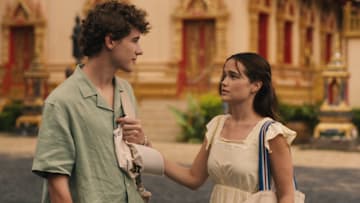 Sam Nivola and Sarah Catherine Hook in The White Lotus season 3 on HBO