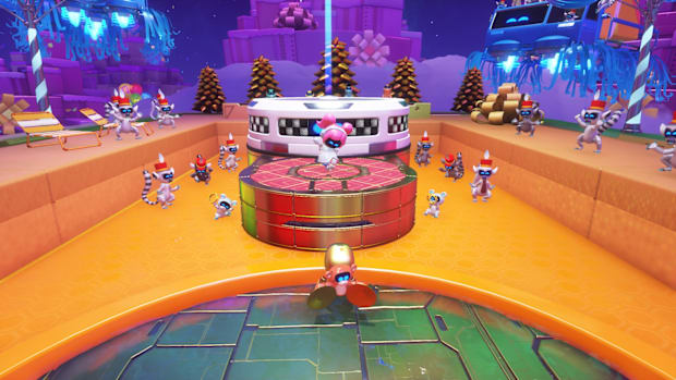 A bot at the very end of the Final Encore level in Astro Bot, in front of the exit platform.