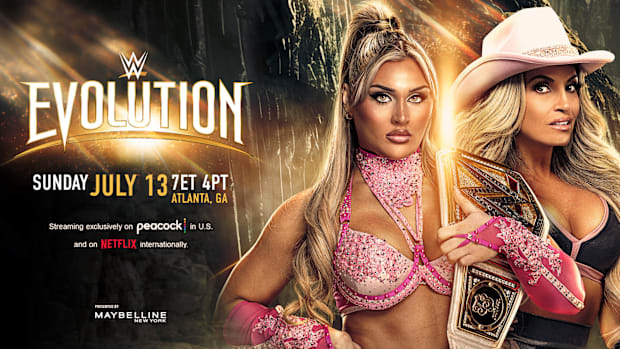 Tiffany Stratton vs. Trish Stratus