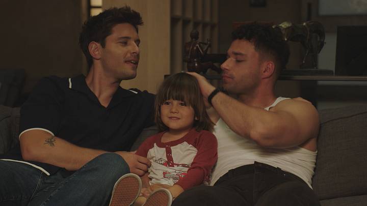 9-1-1 LONE STAR: Ronen Rubinstein (R) and Rafael L. Silva (L) in the series finale “Homecoming” episode of 9-1-1 LONE STAR airing Monday, Feb. 3 (8:00-9:02 PM ET/PT) on FOX. © 2024 Fox Media LLC.CR: Kevin Estrada/FOX.