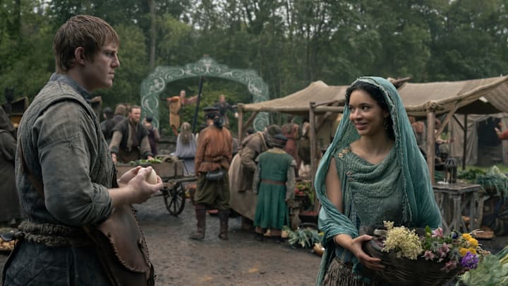 Peter Claffey as Dunk and Tanzyn Crawford as Tanselle in A Knight of the Seven Kingdoms.