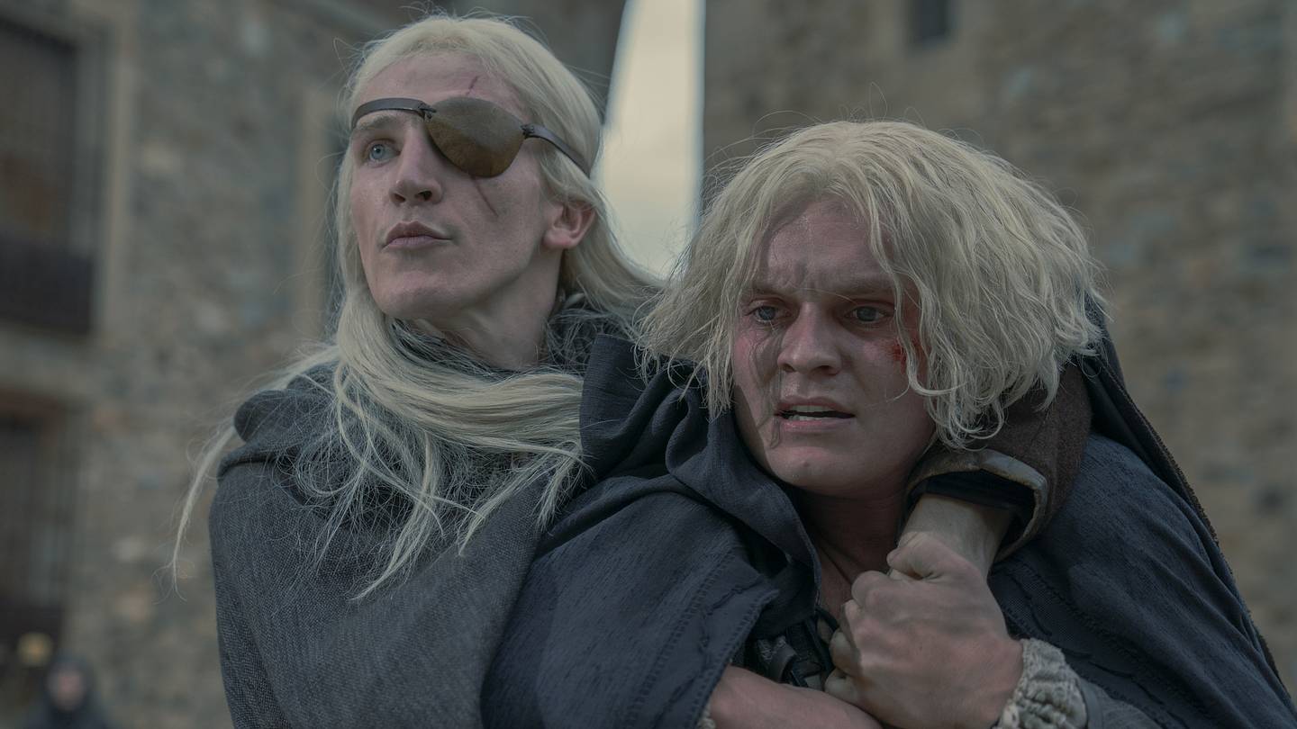 Watch House of the Dragon stars watch key scenes from season 1 ahead of season 2 - Vimarsana News