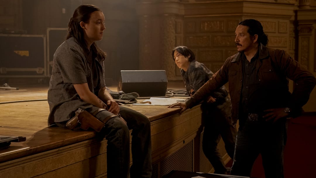 Bella Ramsey as Ellie, Young Mazino as Jesse, and Gabriel Luna as Tommy in The Last of Us season 2 